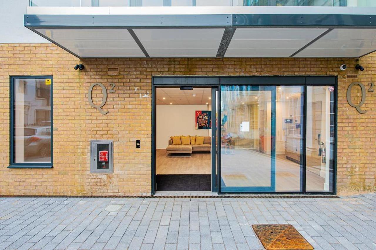 Q Square By Supercity Aparthotels Brighton Exteriör bild