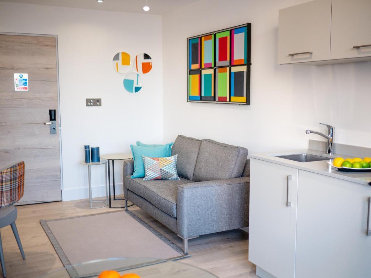 Q Square By Supercity Aparthotels Brighton Exteriör bild