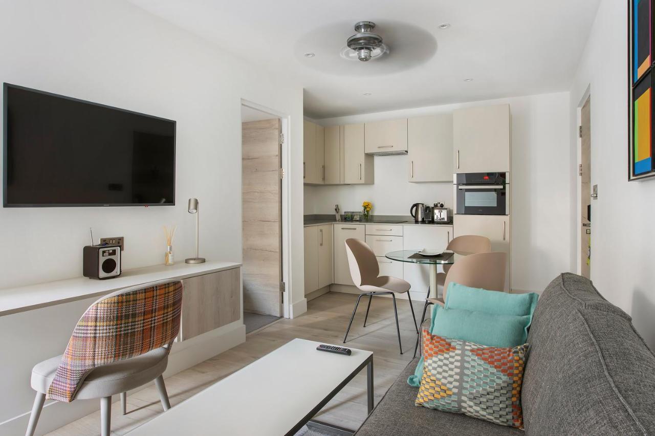 Q Square By Supercity Aparthotels Brighton Exteriör bild